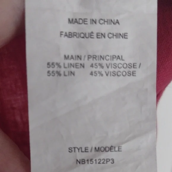 Elegant Ruffled Red Blouse - Picture 6 of 8